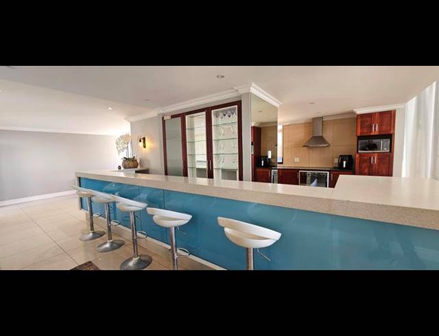 4 BEDROOM PROPERTY TO RENT IN POINT WATERFRONT